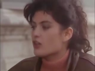 18 бомба млад жена italia 1990, безплатно каубойка порно 4e
