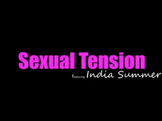 Momsteachsex - índia verão - sexual tension