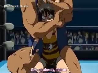 Gigants wrestler hardcore jāšanās a saldas anime meitene