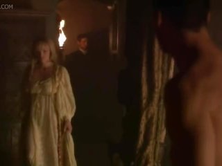 Ýalaňaç celeb slaine kelly in the tudors making out