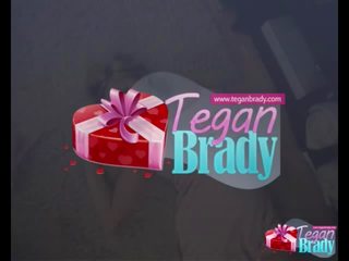 Tegan لديها منحرفة